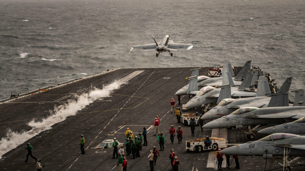 SHBA rrëzon dronin iranian pranë aeroplanmbajtëses USS Abraham Lincoln