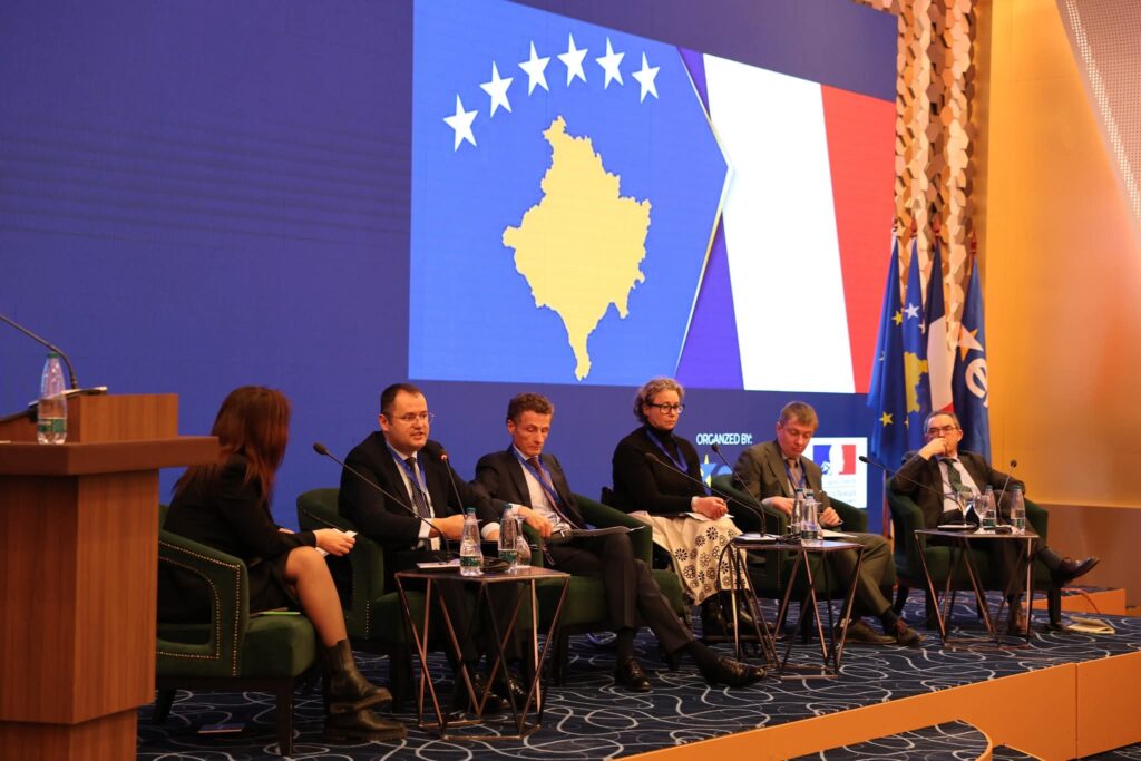 guvernatori-i-bqk-se-merr-pjese-ne-panelin-mbi-inovacionin-bankar-dhe-financiar-ne-kuader-te-konferences-dita-e-biznesit-francez