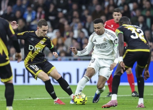 Real Madridi fiton me vuajtje ndaj Rayos në minutën e 100 të