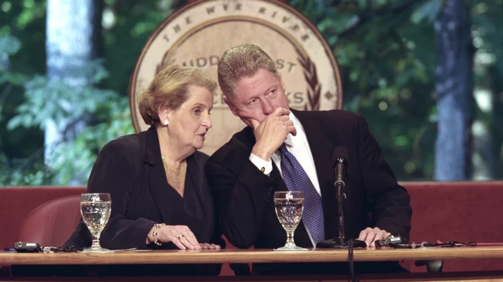 Si e kërcënuan Serbinë Clinton dhe Albright një ditë para Rambujesë