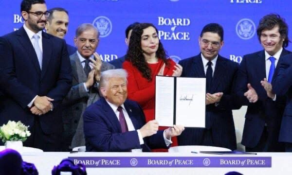 Vjosa Osmani gazetës amerikane  Newsweek   Nëse jam presidente e nominoj Trumpin për çmimin Nobël