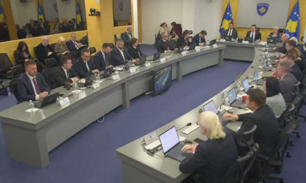 Kosova i zgjat sanksionet ndaj Rusisë e Bjellorusisë