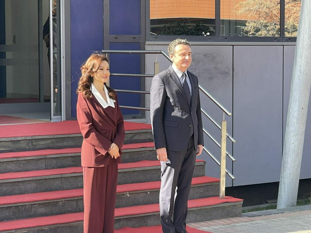 Vendim i papritur  Rama largon nga detyra Elisa Spiropalin pas vizitës në Kosovë
