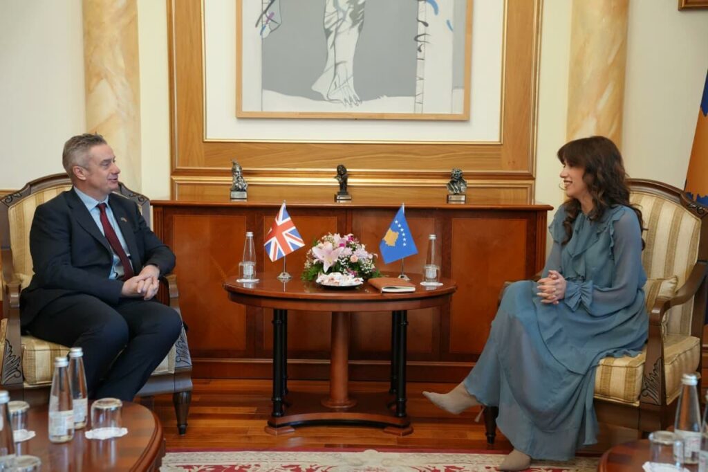 Ambasadori britanik takon Haxhiun  diskutojnë edhe për zgjedhjen e presidentit