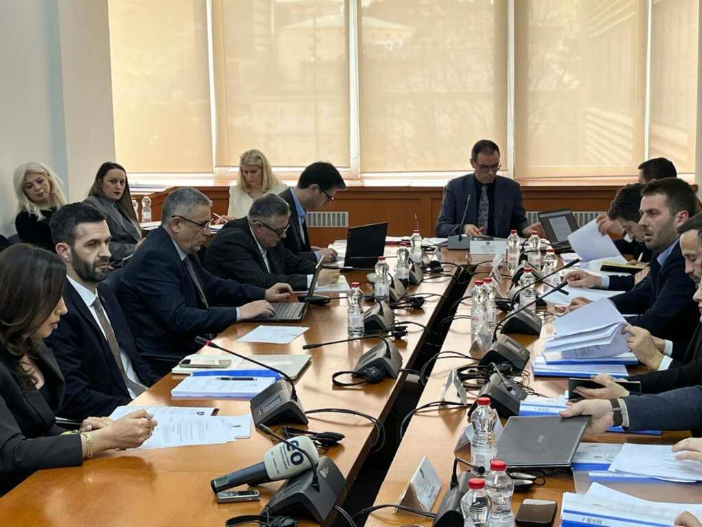 Komisioni për Buxhet me 10 vota  për   e përfshinë buxhetin e Prishtinës në projektligj
