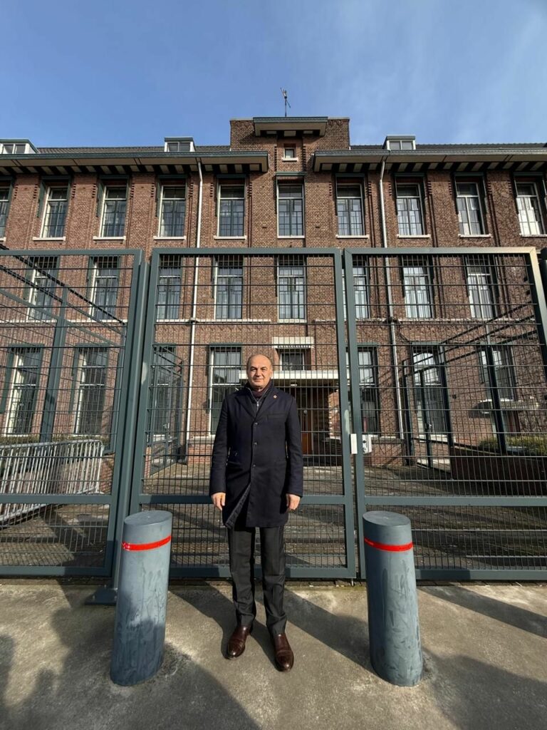 Hoxhaj nga Haga  E vërteta e luftës së UÇK së nuk matet në sallë gjyqi  por në sakrificën e popullit