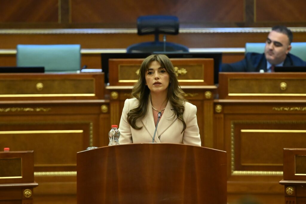 Haxhiu humb  betejën  me opozitën