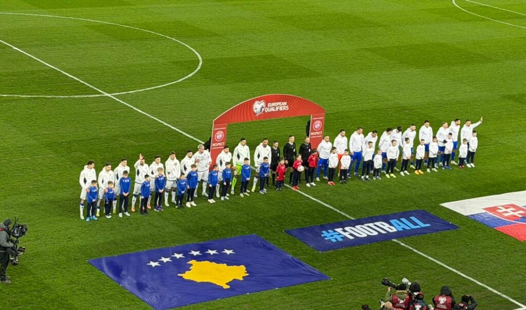 Lladrovci nga stadiumi  Jemi këtu për fitore  për Kosovën dhe kombin 