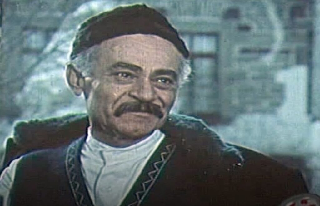 Rruga e pabesueshme e Kadri Roshit  nga punë të thjeshta në ikonë të teatrit shqiptar