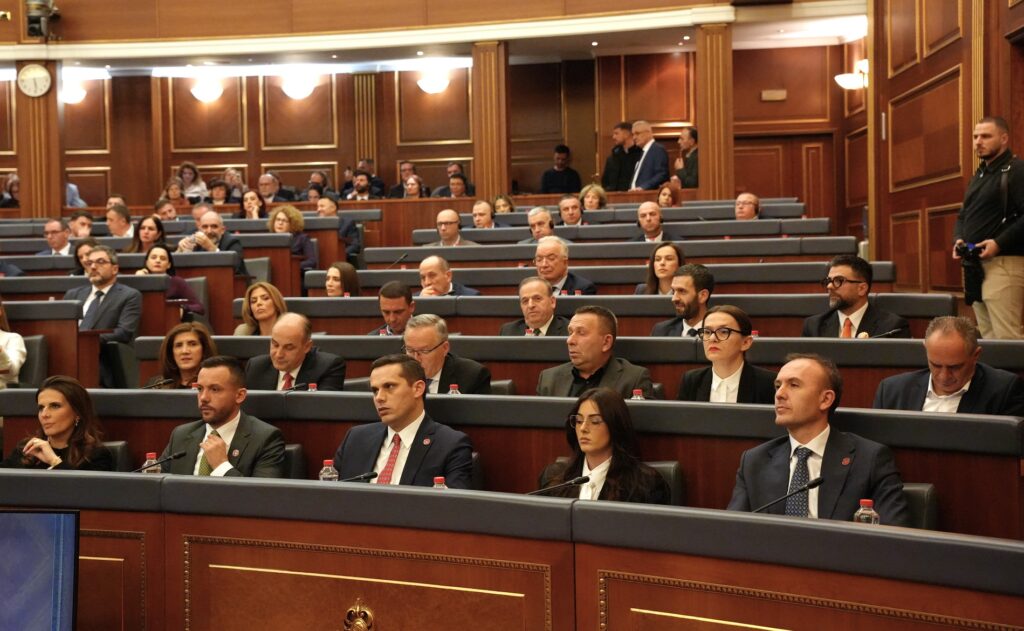 Dërguti  PDK ka kërkuar të propozojë dy emra për president  mes tyre edhe Shqiptar Demaçi