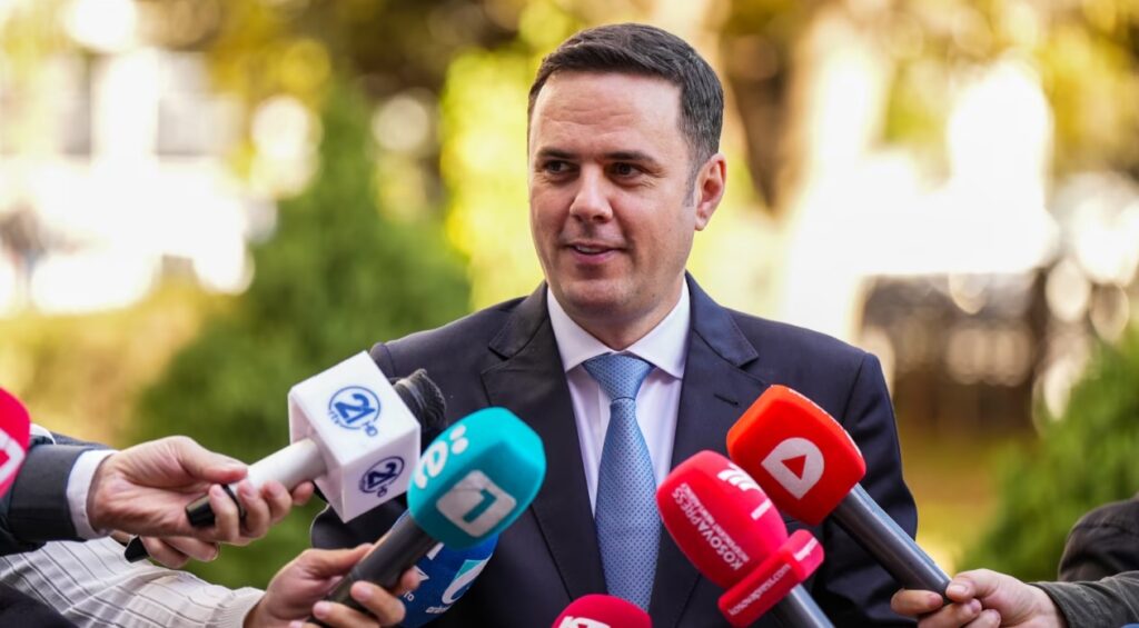 AGK ja dënon gjuhën e papranueshme dhe të rrezikshme të Abdixhikut kundër mediave dhe gazetarëve