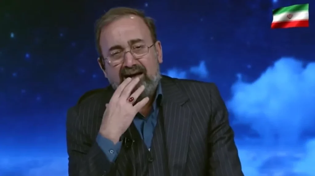 Gazetari i televizionit iranian shpërthen në lot teksa jep lajmin për vdekjen e udhëheqësit suprem