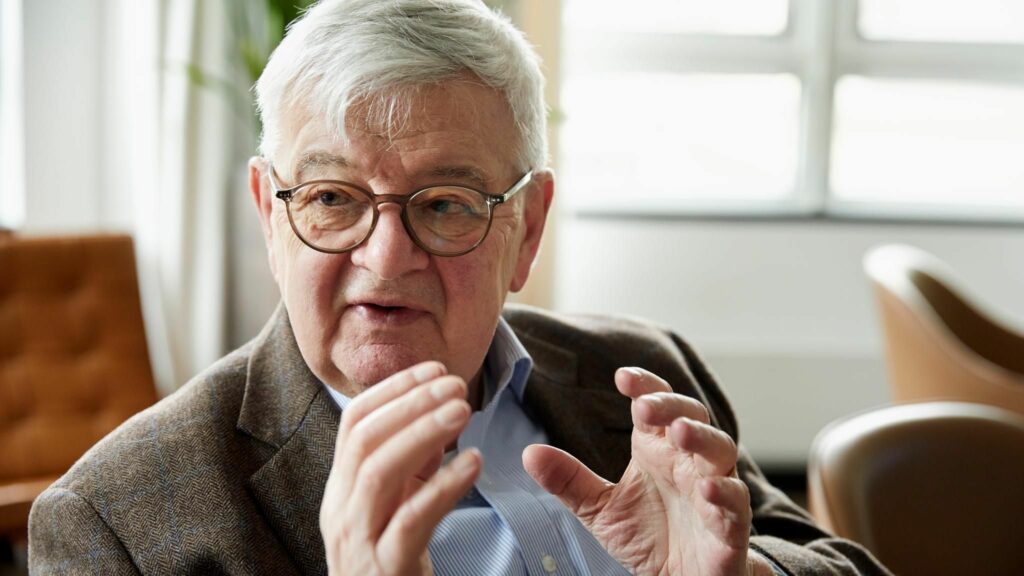 Joschka Fischer  Amerika e ka kaluar kulmin e saj