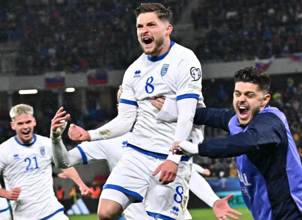  Gjithçka është e mundur  një hap larg përrallës së Kupës së Botës    The Guardian  shkruan për fitoren e Kosovës