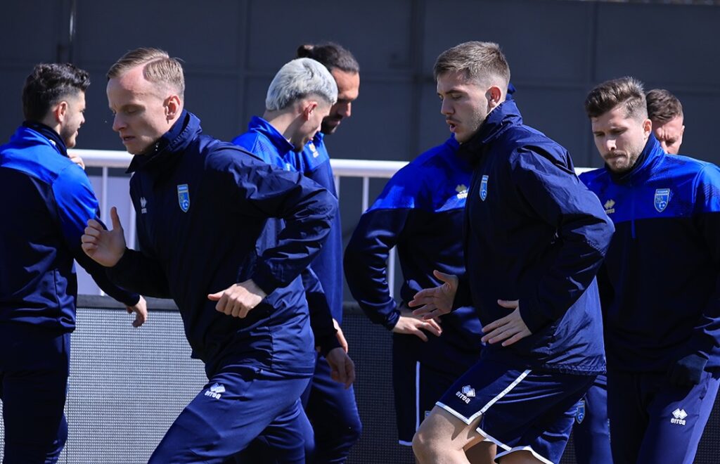 Lojtarët e Kosovës zhvillojnë stërvitjen e radhës para finales me Turqinë  foto 