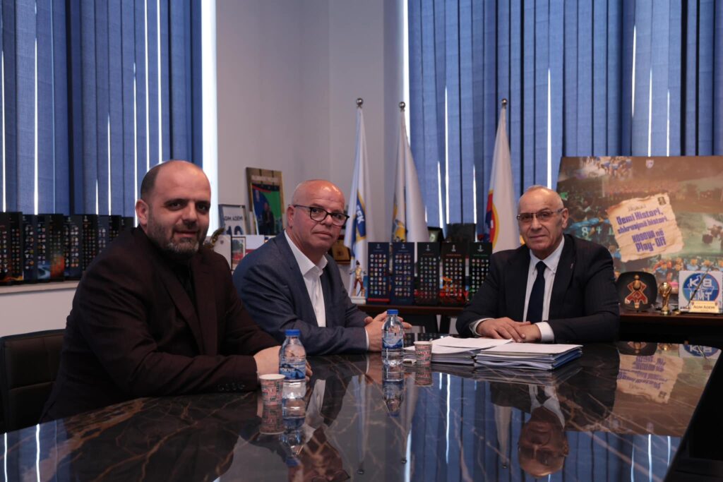 Kryetari Latifi takon kryetarin e FFK së  nga i cili merr përkrahje për infrastrukturën sportive