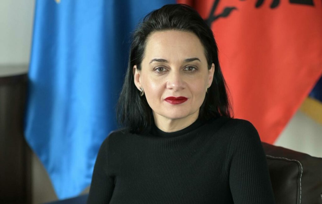 Pacolli reagon pas bastisjeve në Agjencinë Kadastrale të Kosovës  Do t i luftojmë abuzimet me pronat publike