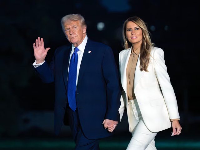  Mjaft më    Melania Trump revoltohet me prezantuesin e njohur  Monologu i tij për familjen time nuk është komedi