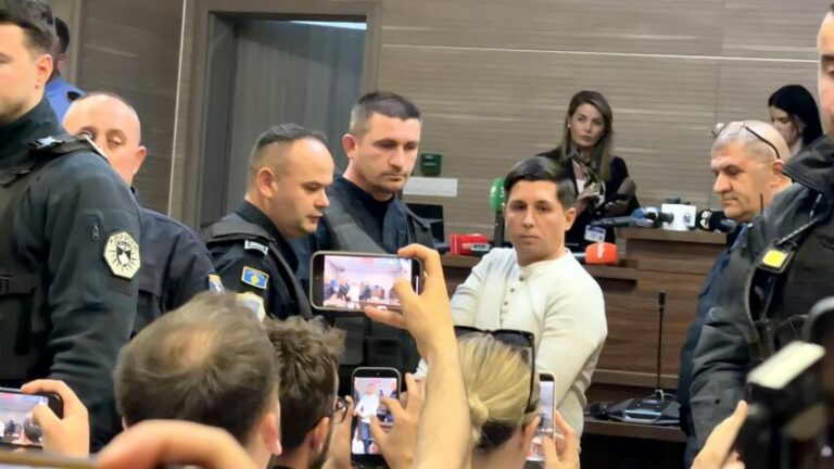 Rasti  Banjska   dy nga tre të akuzuarit dënohen me burgim të përjetshëm  njëri me 30 vjet