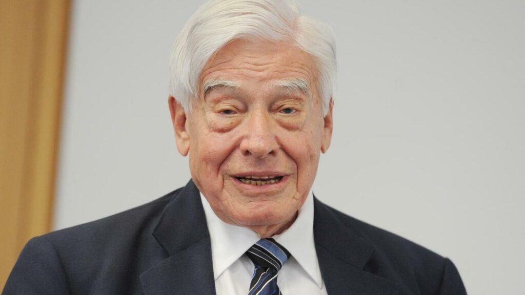 Ndërron jetë ish ministri gjerman  ishte marrë me Kosovën dhe Bosnjën