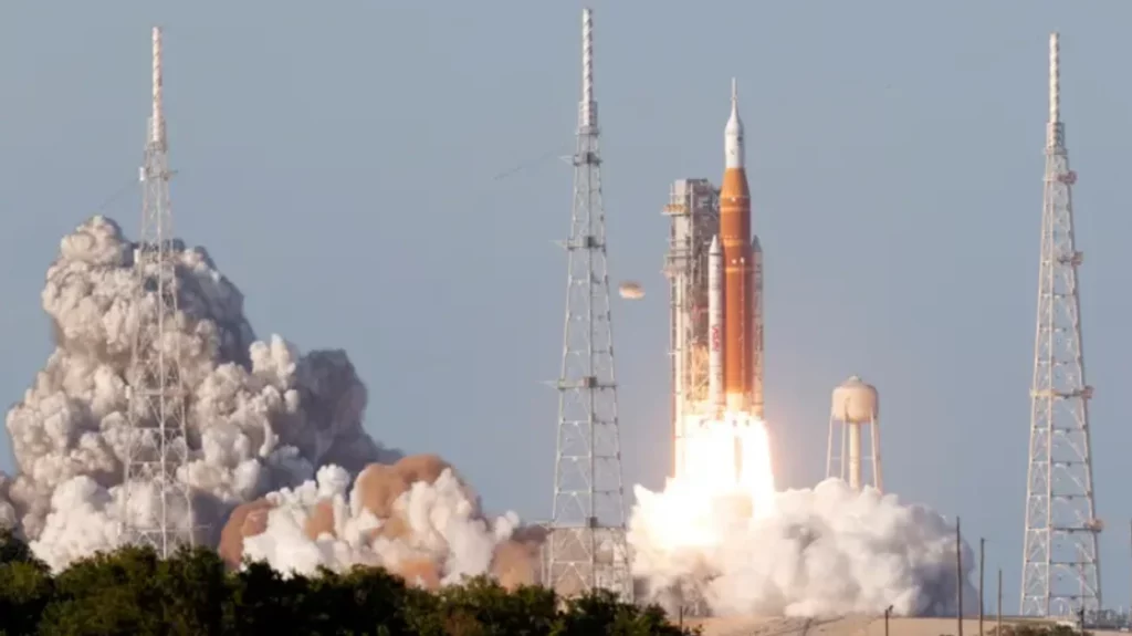 Misioni Artemis II i NASA s niset për  vizitën e parë në Hënë në 50 vjet 
