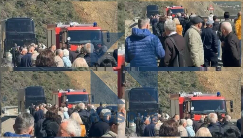 U nisën drejt Sarandës  por mbetën  2 orë në rrugë  te Kalimashi   Çka thotë agjencia turistike 