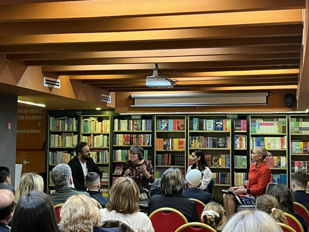 Promovohet libri  Explore Kosova  i Bujar Gashit