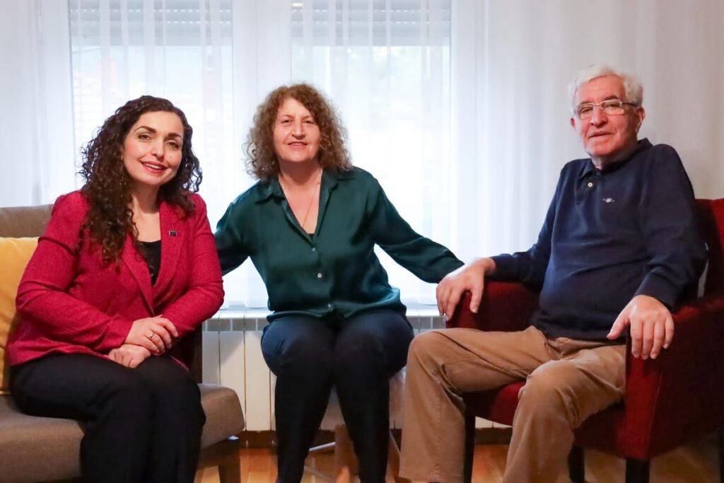 Ish presidentja Vjosa Osmani ka vizituar profesorin Ramadan Zejnullahu