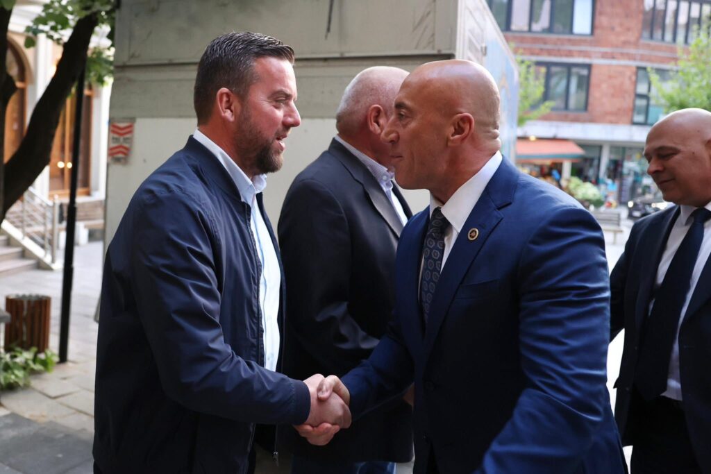 Fatmir Iska zgjidhet kryetar i AAK së në Rahovec  zëvendëson Smajl Latifin