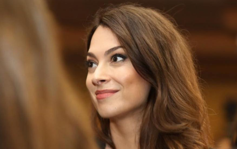 Kica Xhelili  Dy orë seancë pa përgjigje nëse i kanë 66 vota për Osmanin