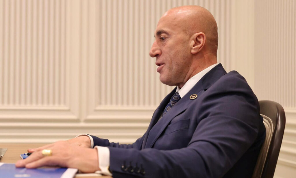 Haradinaj uron besimtarët katolikë për festën e Pashkëve  kërkon njohjen nga  Selia e Shenjtë 