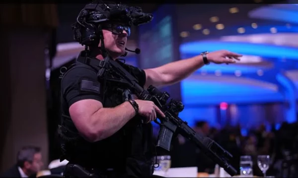 Gazetari i CNN it tregon çastin kur nisën të shtënat  Ishte i shtrirë në tokë kur filloi të gjuante