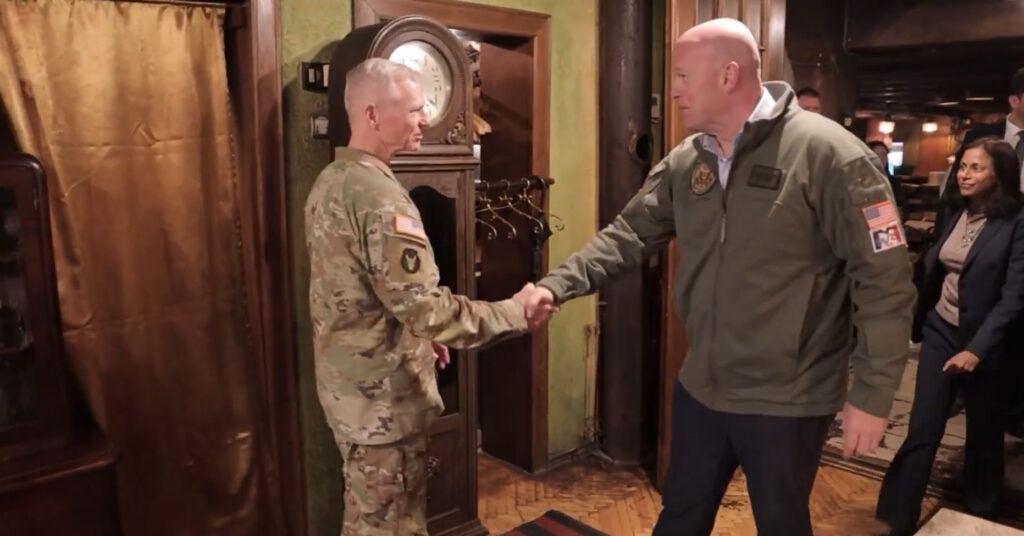 Whitaker shkruan për takimin me ushtarakët nga shteti i tij  Iowa  Krenar  janë shtylla e sigurisë së Kosovës