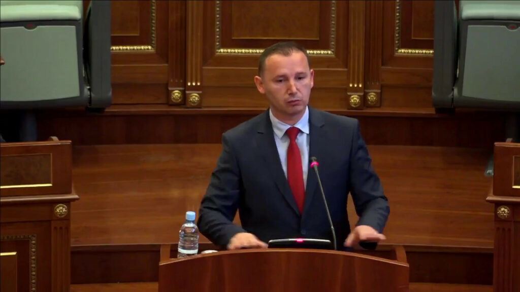 Armend Zemaj për nisjen e votimit për president   Kjo është puç kushtetues  