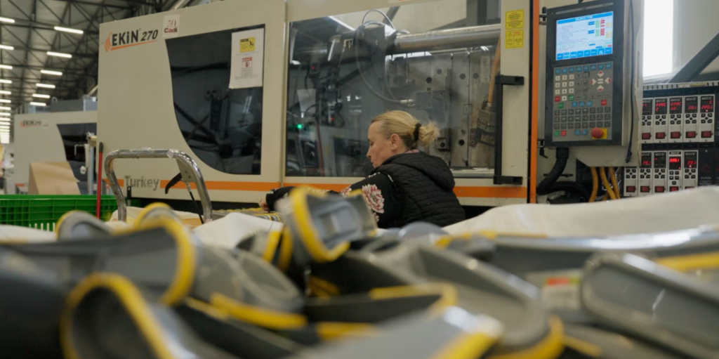  100 për qind shtrenjtim   Nafta godet rëndë bizneset në Kosovë