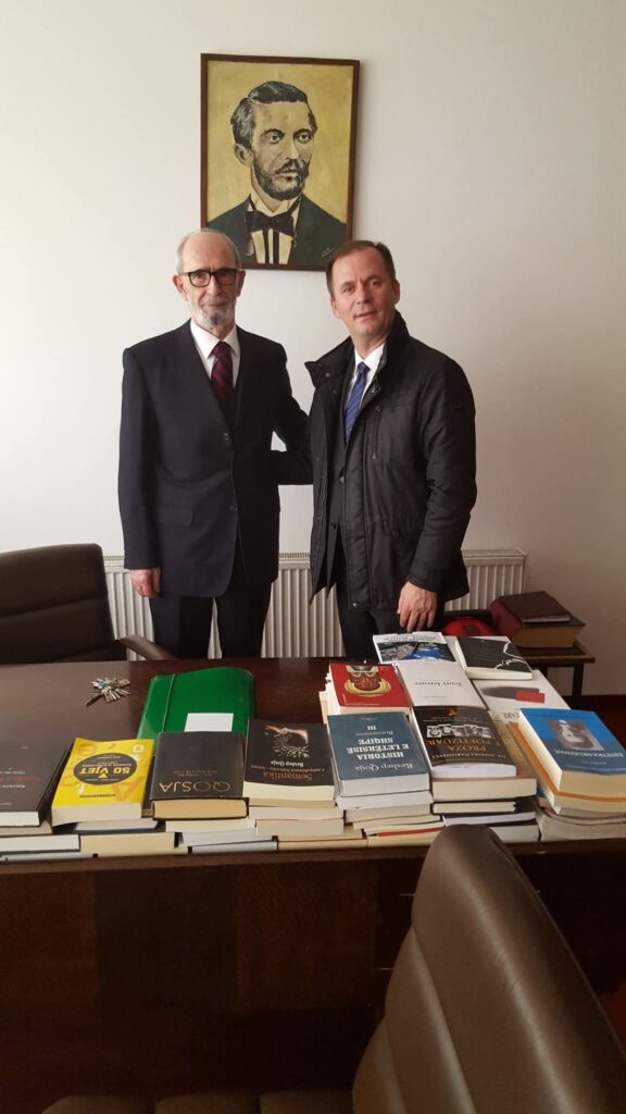 LAMTUMIRË AKADEMIK REXHEP QOSJA   MENDJA E NDRITUR E KOMBIT