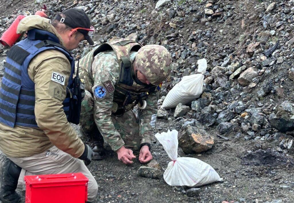 Ushtarë nga Austria  Italia dhe Rumania trajnohen për asgjësimin e mjeteve shpërthyese