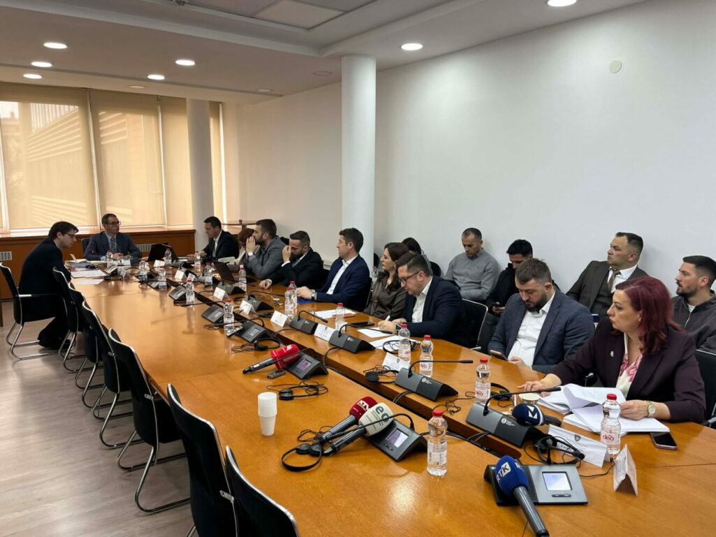 Komisioni për Buxhet miraton marrëveshjen e kredisë për sektorin financiar  PDK ja voton kundër