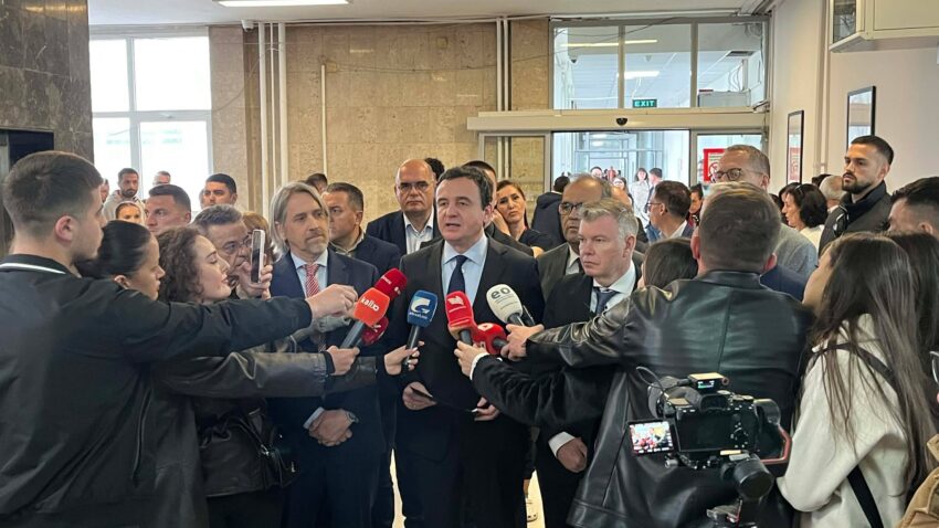 Kurti do president nga LV ja  akuzon opozitën për zhurma e piskama  Le t ma gjejnë një njeri me të mirë se Glauku