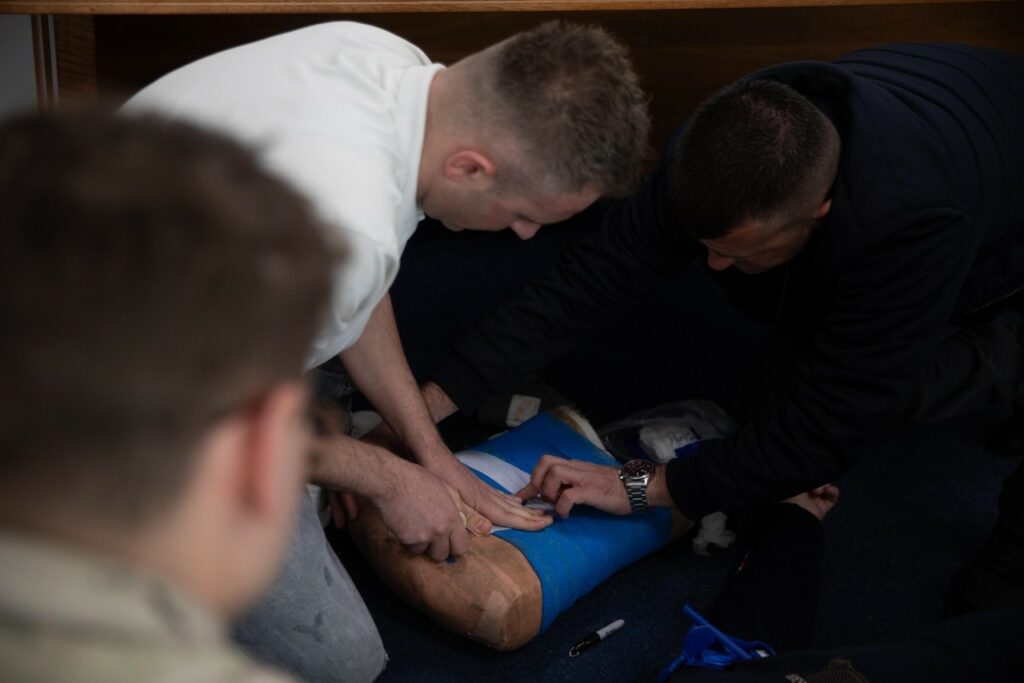 Policia trajnohet bashkë me KFOR in për situata emergjente mjekësore