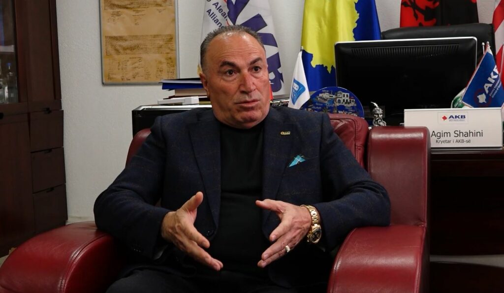 shahini-vonesat-politike-po-rrezikojne-perfitimet-e-kosoves-nga-plani-i-rritjes-se-be-se
