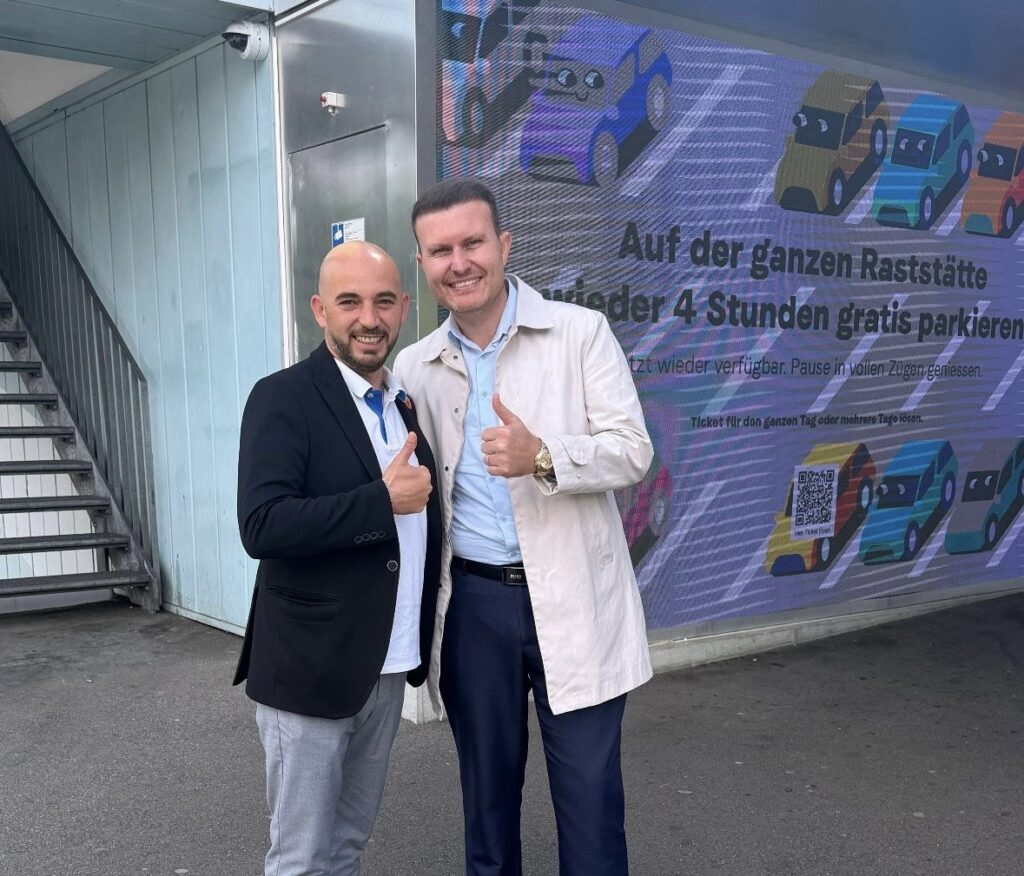 PDK fuqizon zërin e diasporës me 57 shin  Shaip Kadriajn dhe 77 shin  Besim Hoxhën
