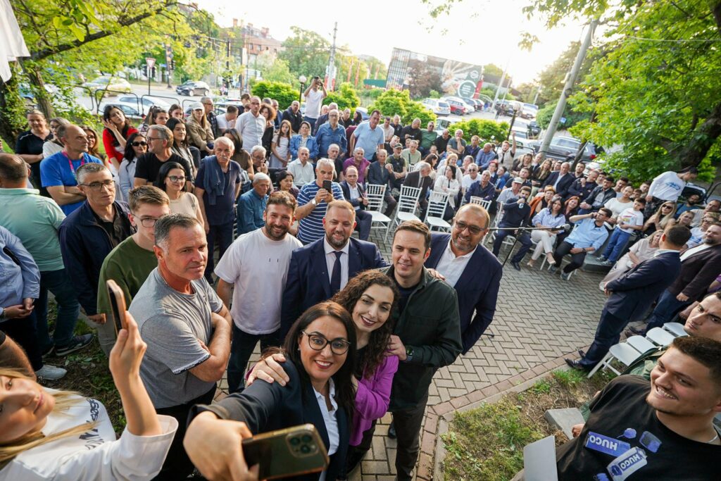 Abdixhiku prezanton kandidatët nga Taslixhja  Vazhdojmë rrugëtimin tonë