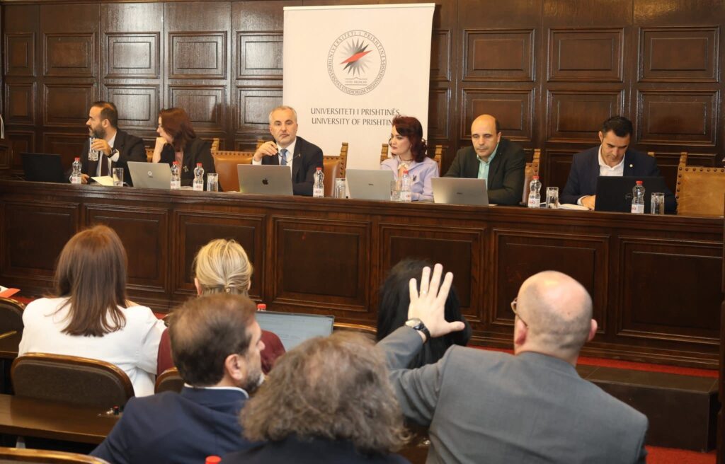 Mbledhja e senatit  Emërimet  rizgjedhjet dhe avancimet e personelit akademik po vazhdojnë
