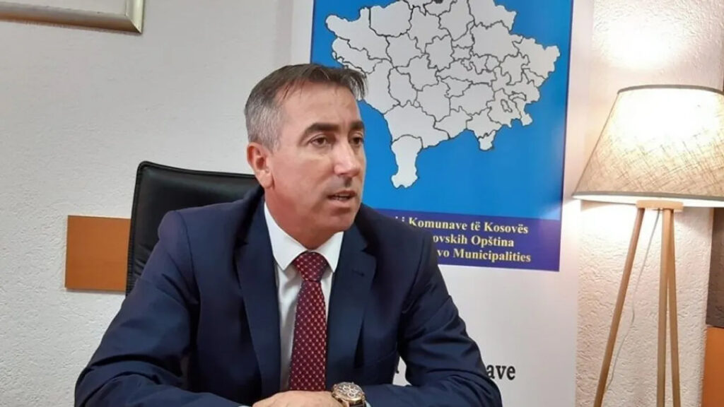  Qeveria po ua merr kompetencat komunave   Ibrahimi  Rekrutimi në komuna po kalon nën kontrollin e nivelit qendror