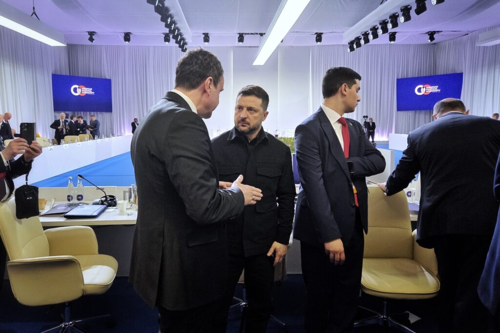 Kurti vazhdon takimet në Samitin e Jerevanit  Kosova e përkushtuar drejt BE së dhe NATO s