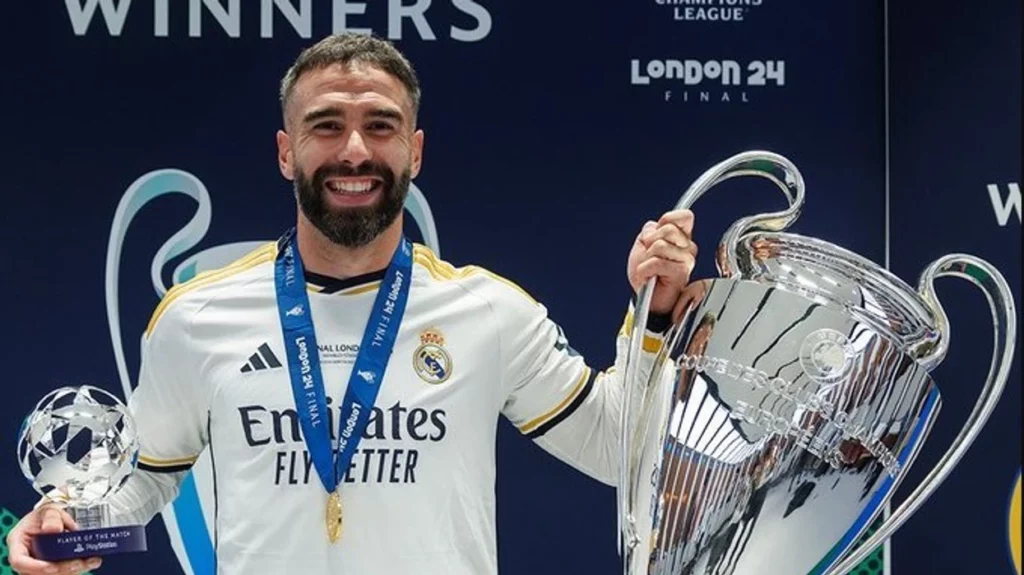 Zyrtare  Carvajal përshëndetet me Real Madridin