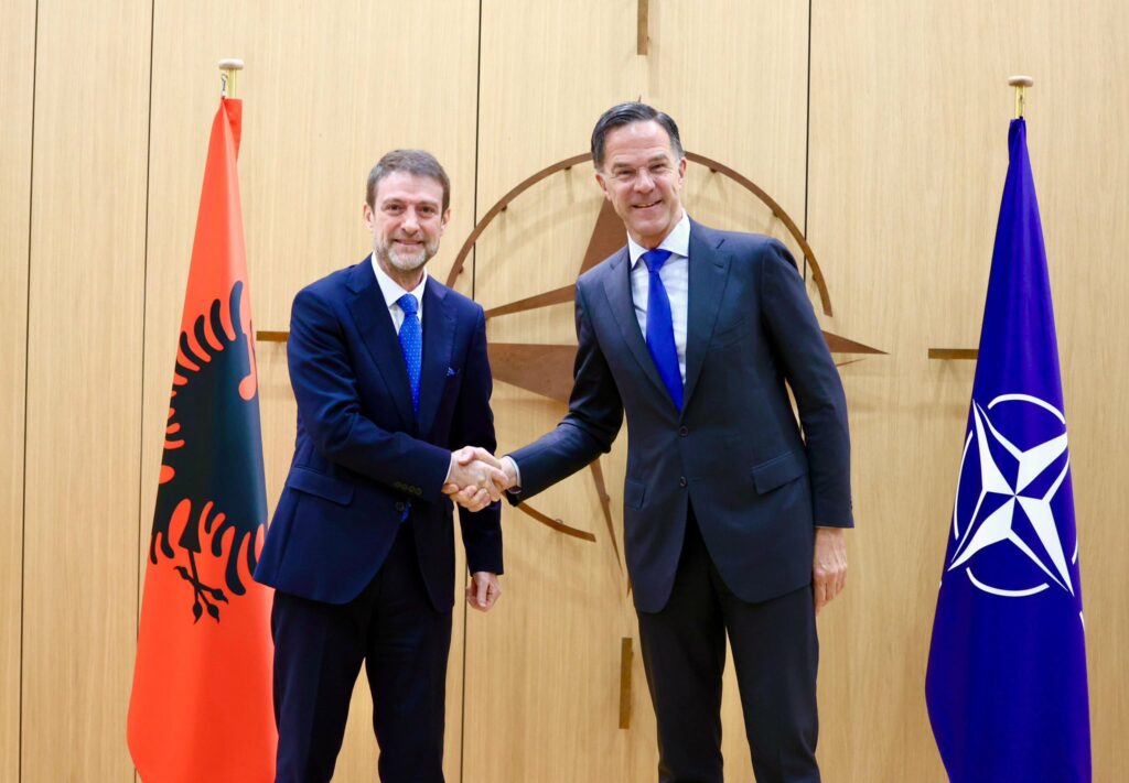 Kryediplomati shqiptar takohet me shefin e NATO s  diskutojnë edhe për Kosovën