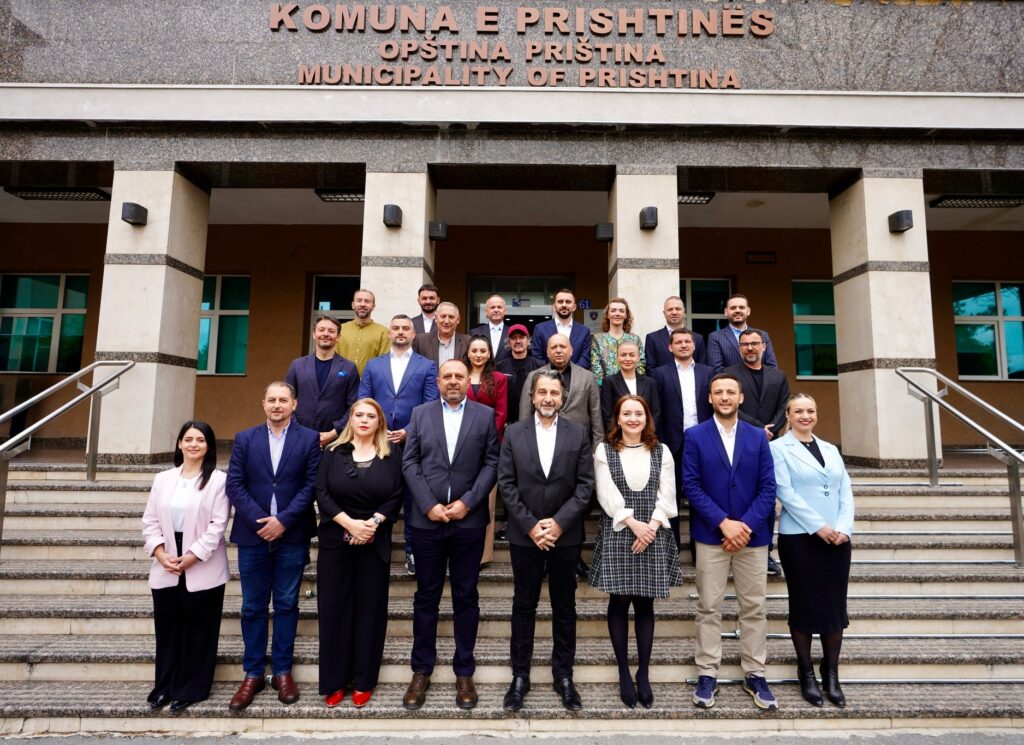 Marrëveshja me PDK në  Rama publikon fotografinë e drejtorëve të rinj të Komunës së Prishtinës
