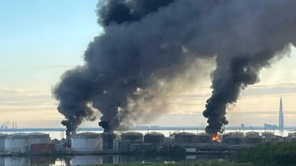 Ukrainasit sulmojnë me dronë terminalin e naftës në Shën Petersburg të Rusisë